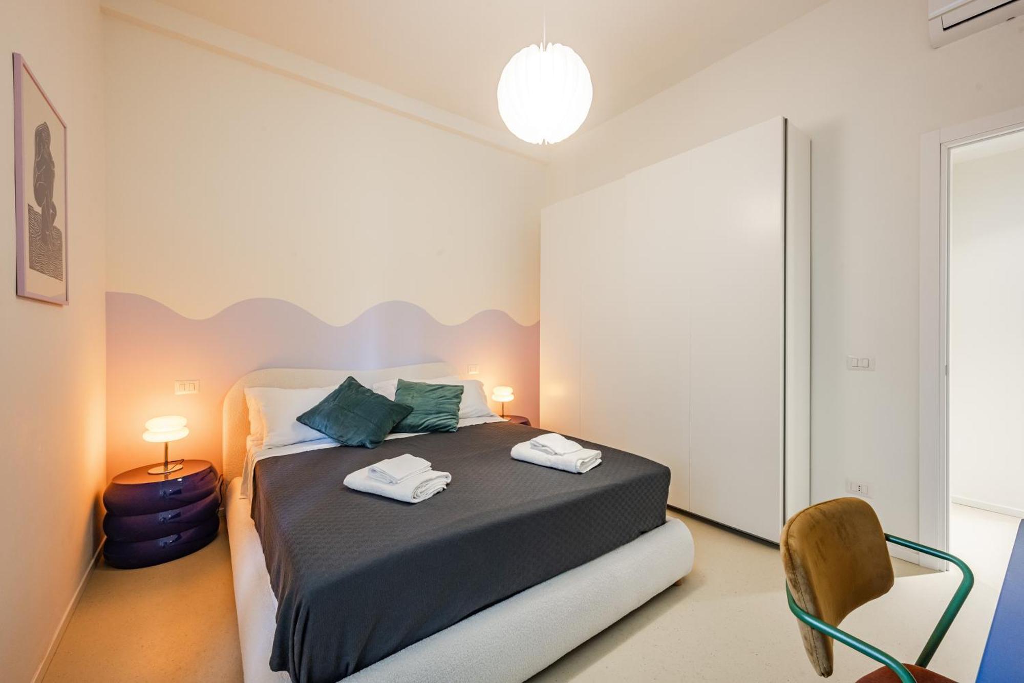 Design And Silence - Wide Renovated 2 Stops Form Apartamento Milão